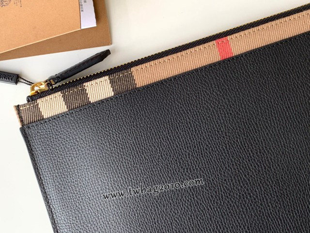 Burberry專門店新款拼色手包 巴寶莉男士專櫃最新手拿包 yxb1193